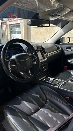 کرایسلەر 300